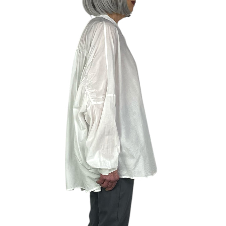 GATHERED BACK SHIRT