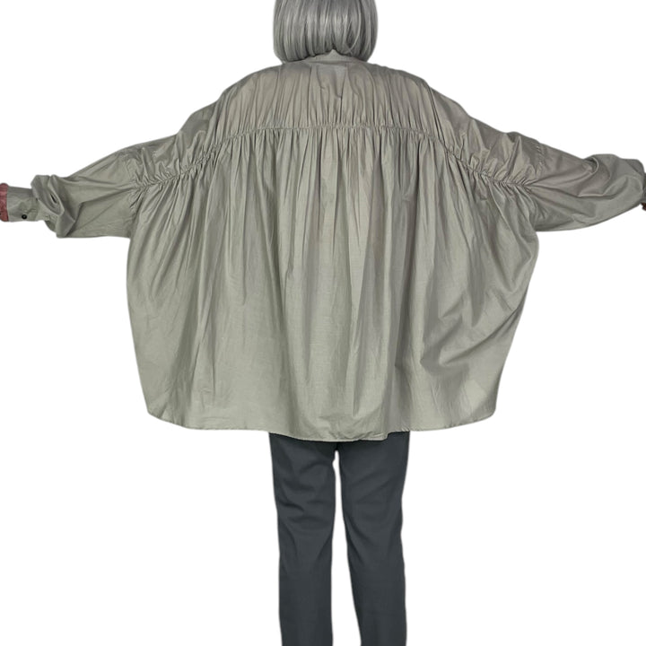 GATHERED BACK SHIRT