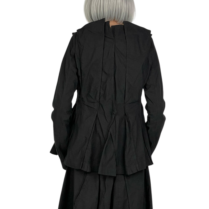 FITTED SEAMED JACKET