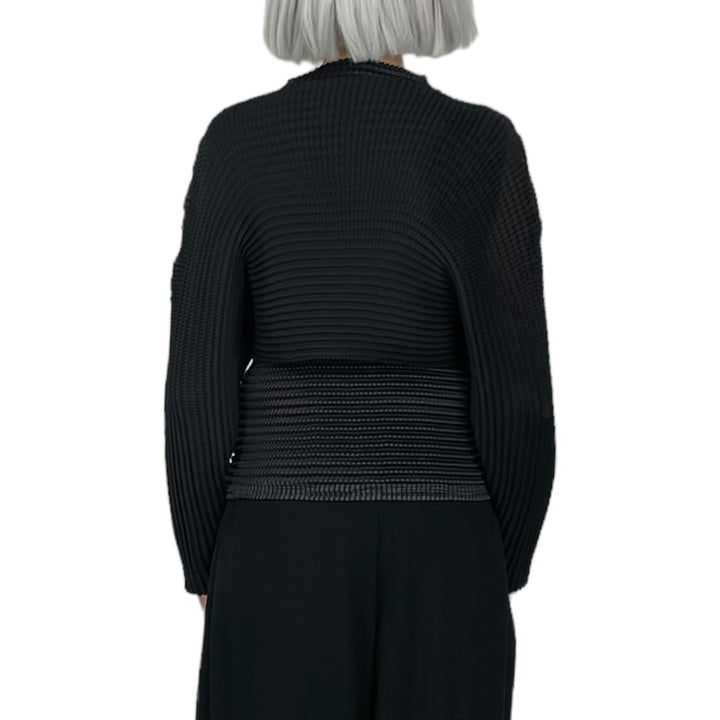 LAYERED PLEATS TOP