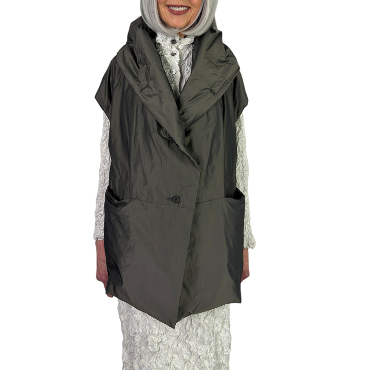 PADDED TAFFETA VEST W/HOOD