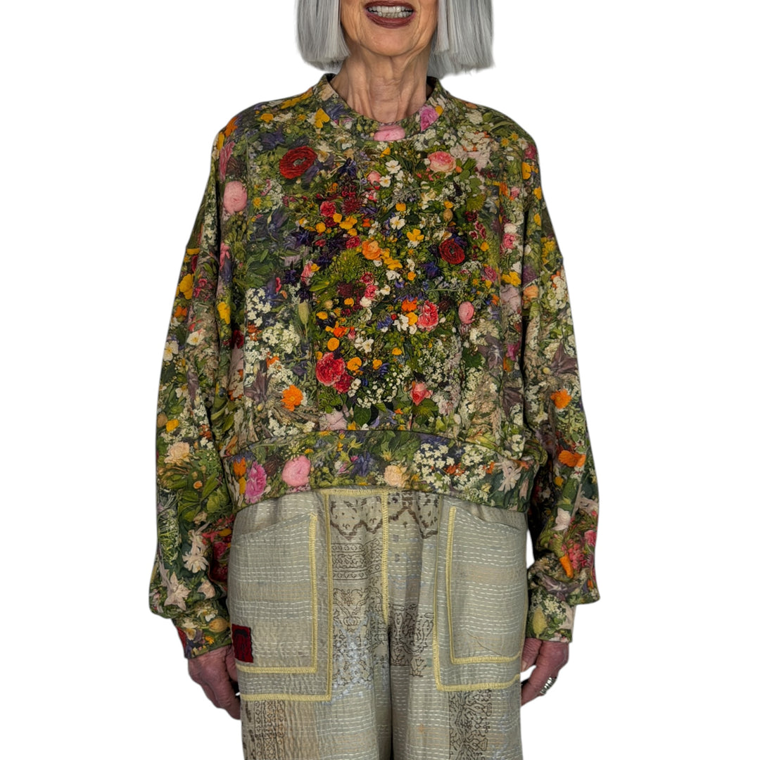 SMALL FLORAL PRINT SWEATSHIRT