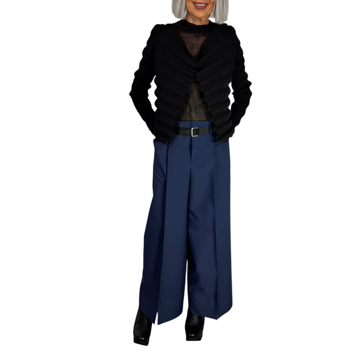 SPRING PLEAT CARDIGAN