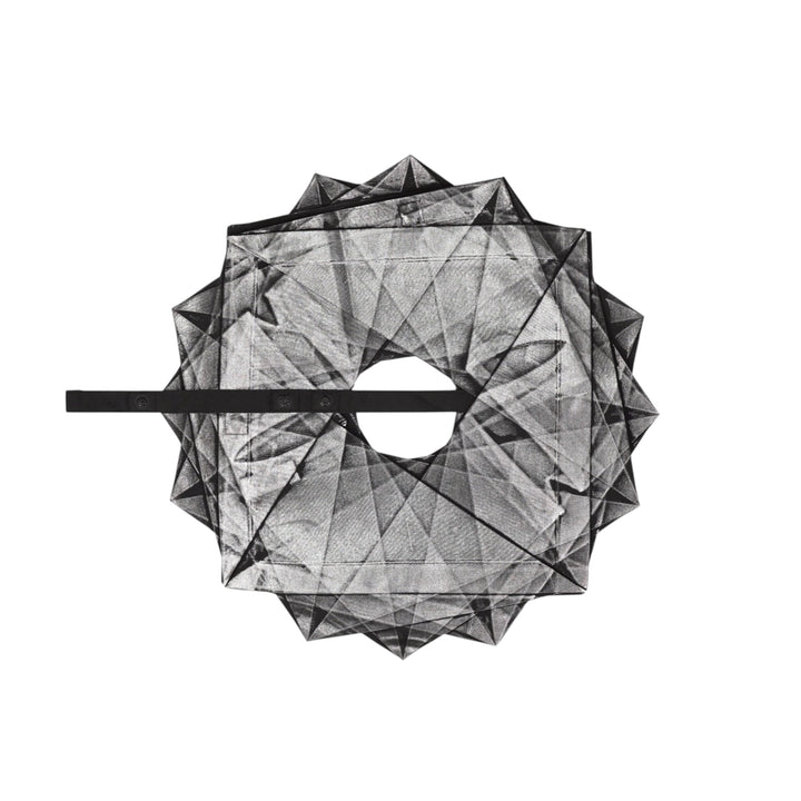 132 5. STANDARD FOIL SLEEVELESS TOP