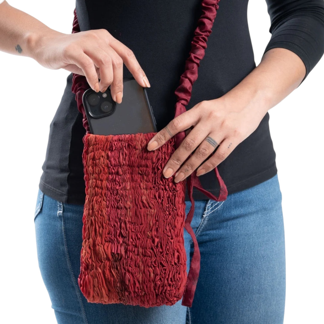 PLEATED PHONE BAG