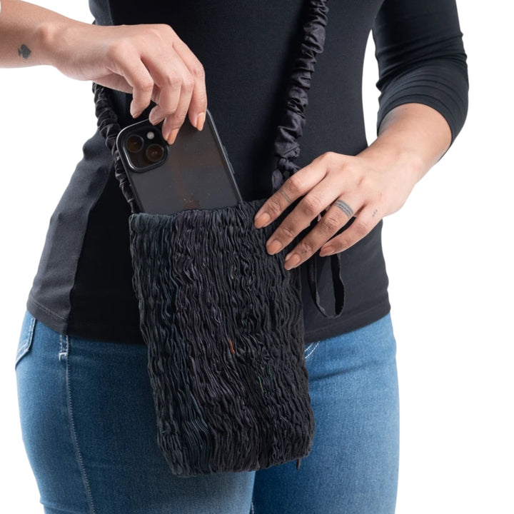 PLEATED PHONE BAG