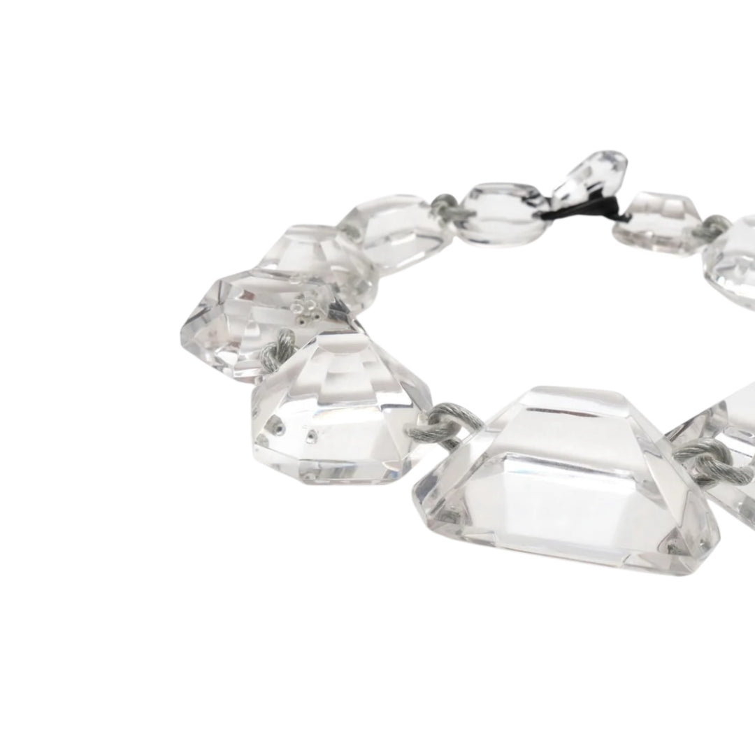 BINA ACRYLIC GEMS NECKLACE