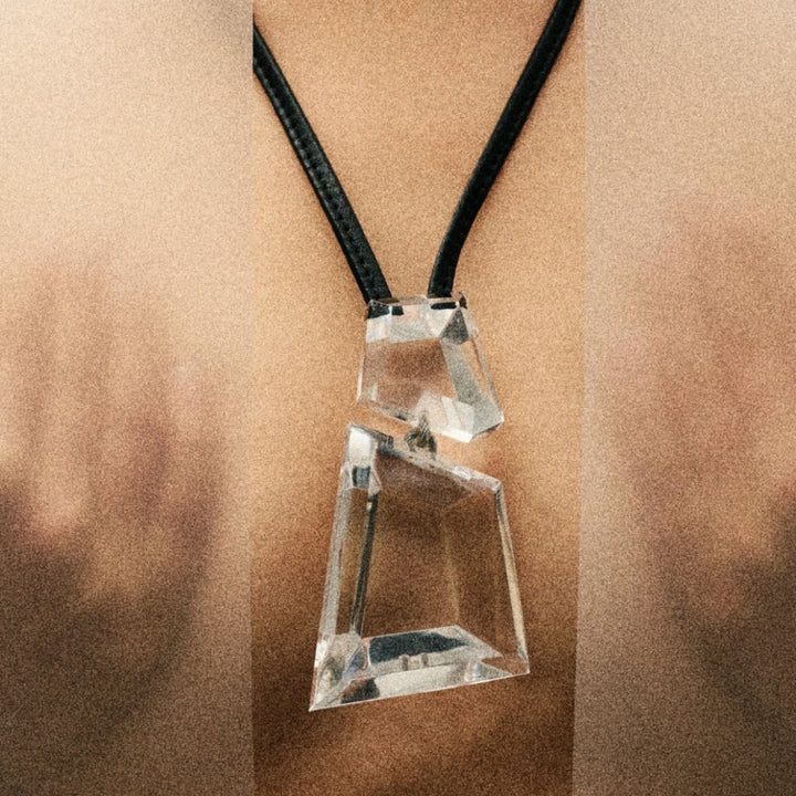 LIVIA ACRYLIC GEMS PENDANT