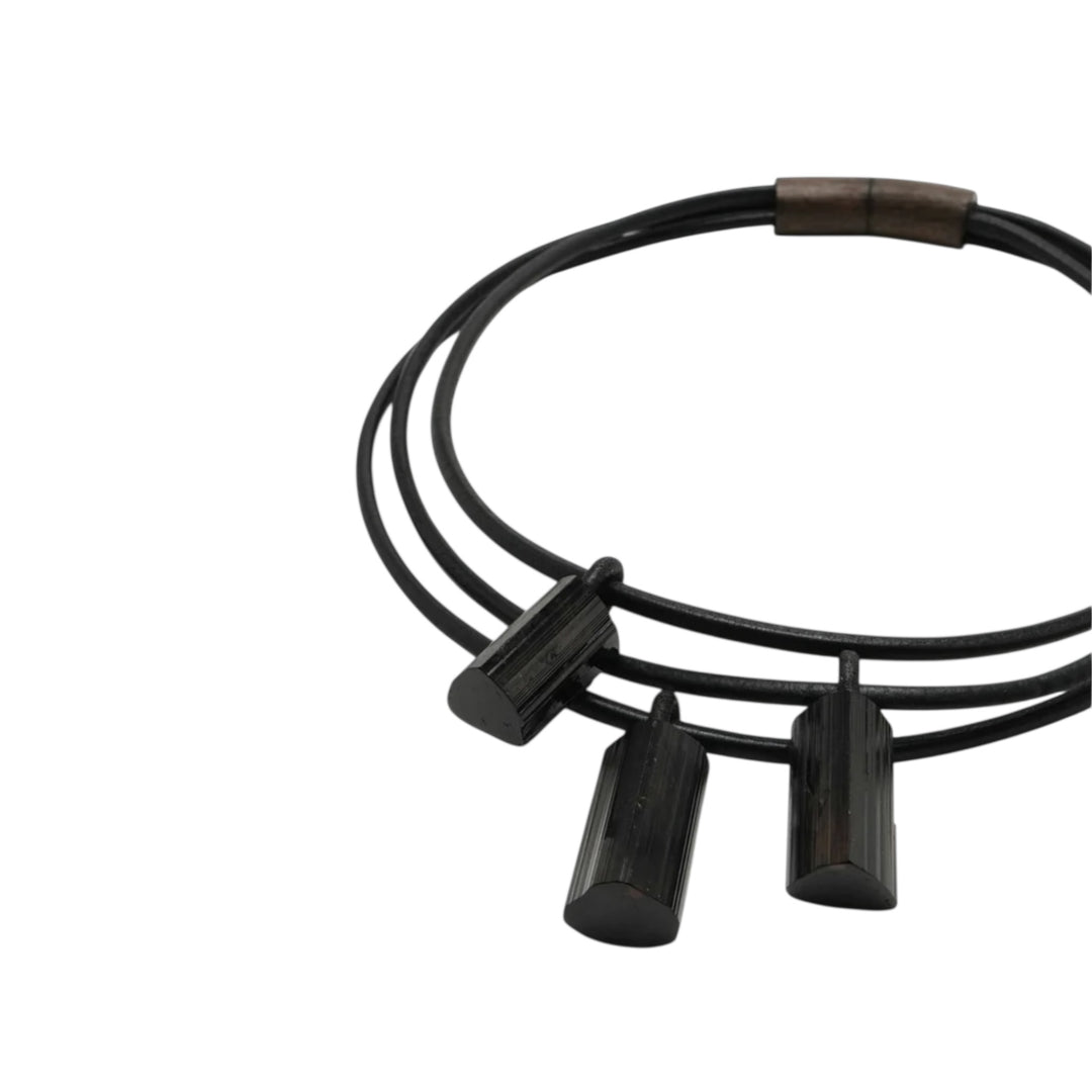 3 STRAND LEATHER  W/TOURMALINE NECKLACE