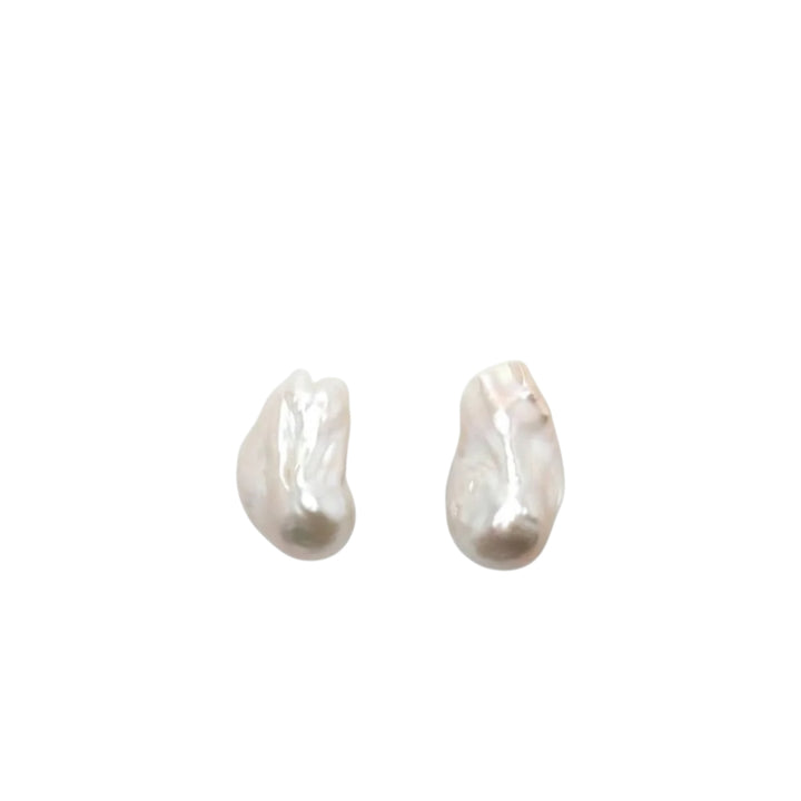 MAREE BAROQUE PEARL EARCLIPS