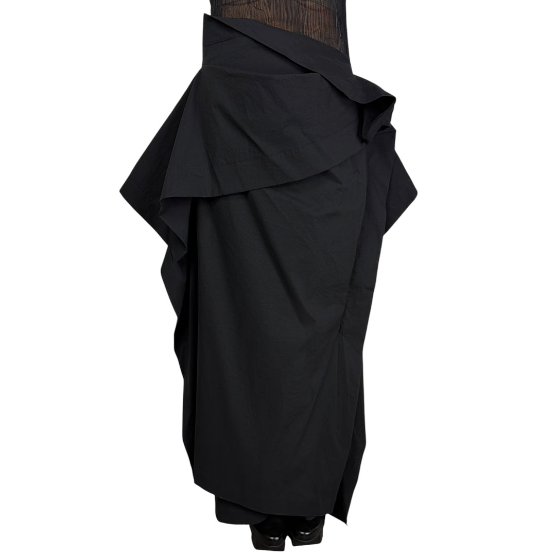 COLLAPSING SCULPTURE SKIRT