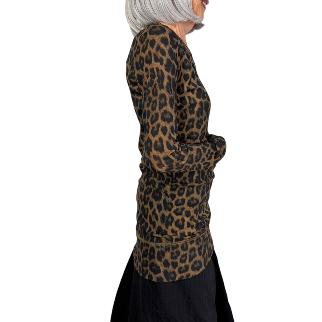 LEOPARD PRINT T-SHIRT