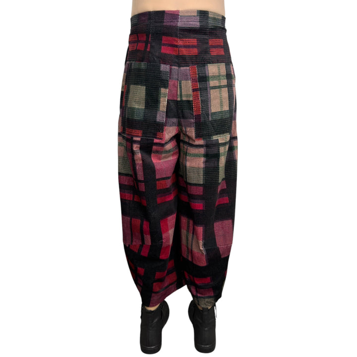 PLAID CURVED LEG PANT