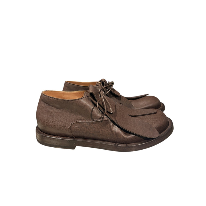 LACE-UP SHOES W/OVERLAY