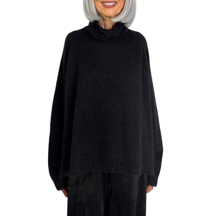 WOOL KNIT TURTLENECK SWEATER