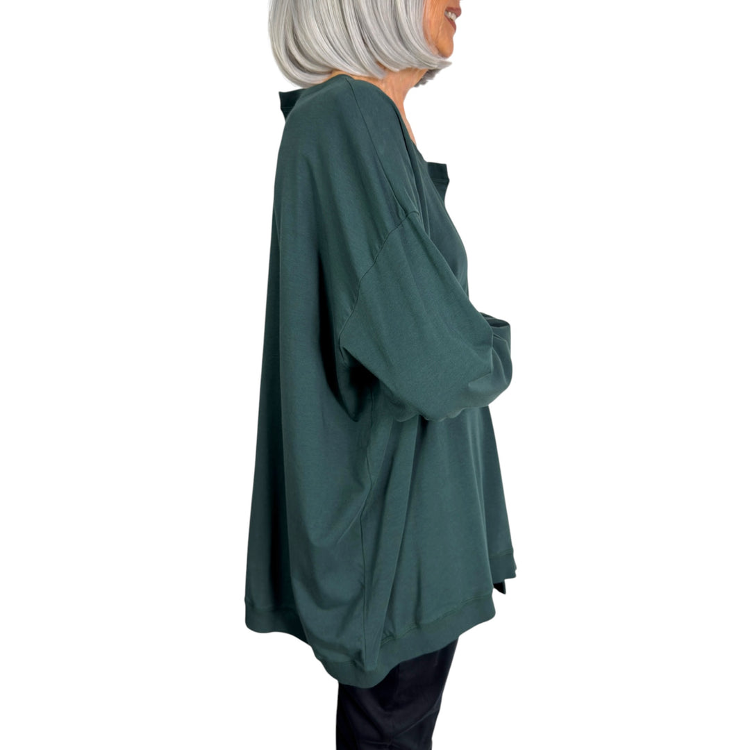 ASYMMETRIC NECK & HEM TEE