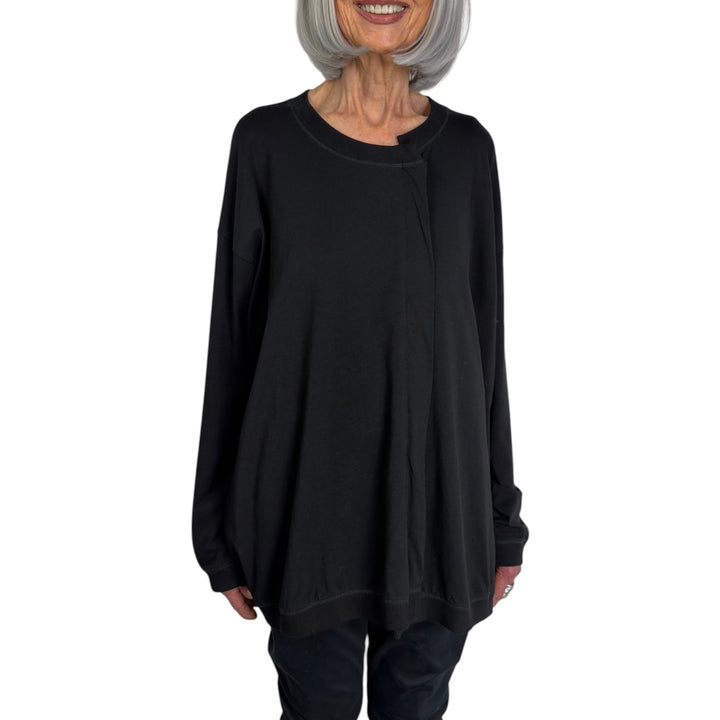 ASYMMETRIC NECK & HEM TEE