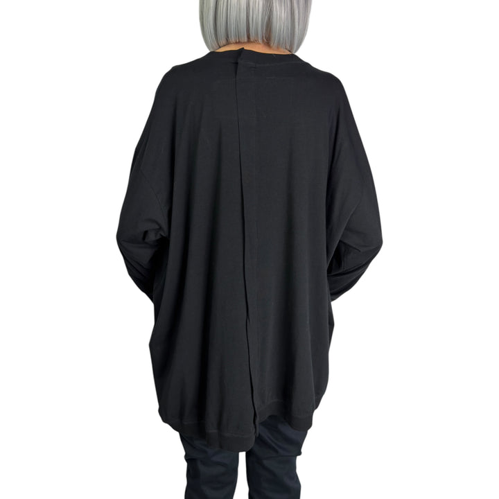 ASYMMETRIC NECK & HEM TEE