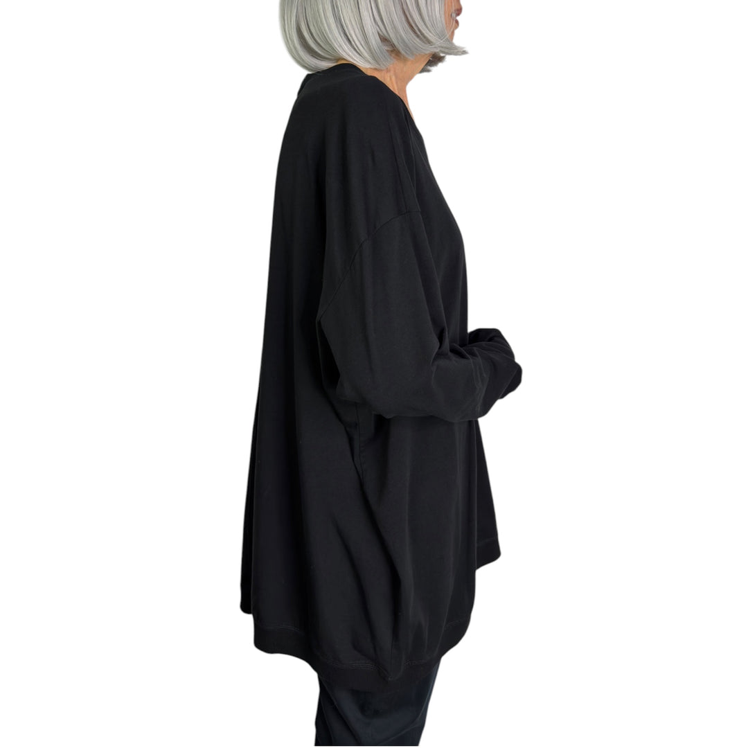 ASYMMETRIC NECK & HEM TEE
