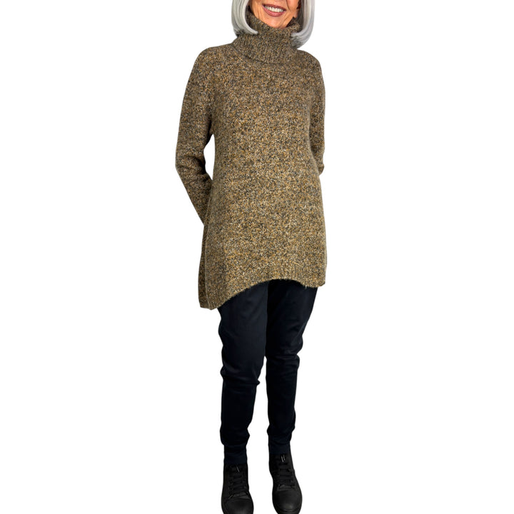 ASYMMETRIC HEM TURTLENECK SWEATER
