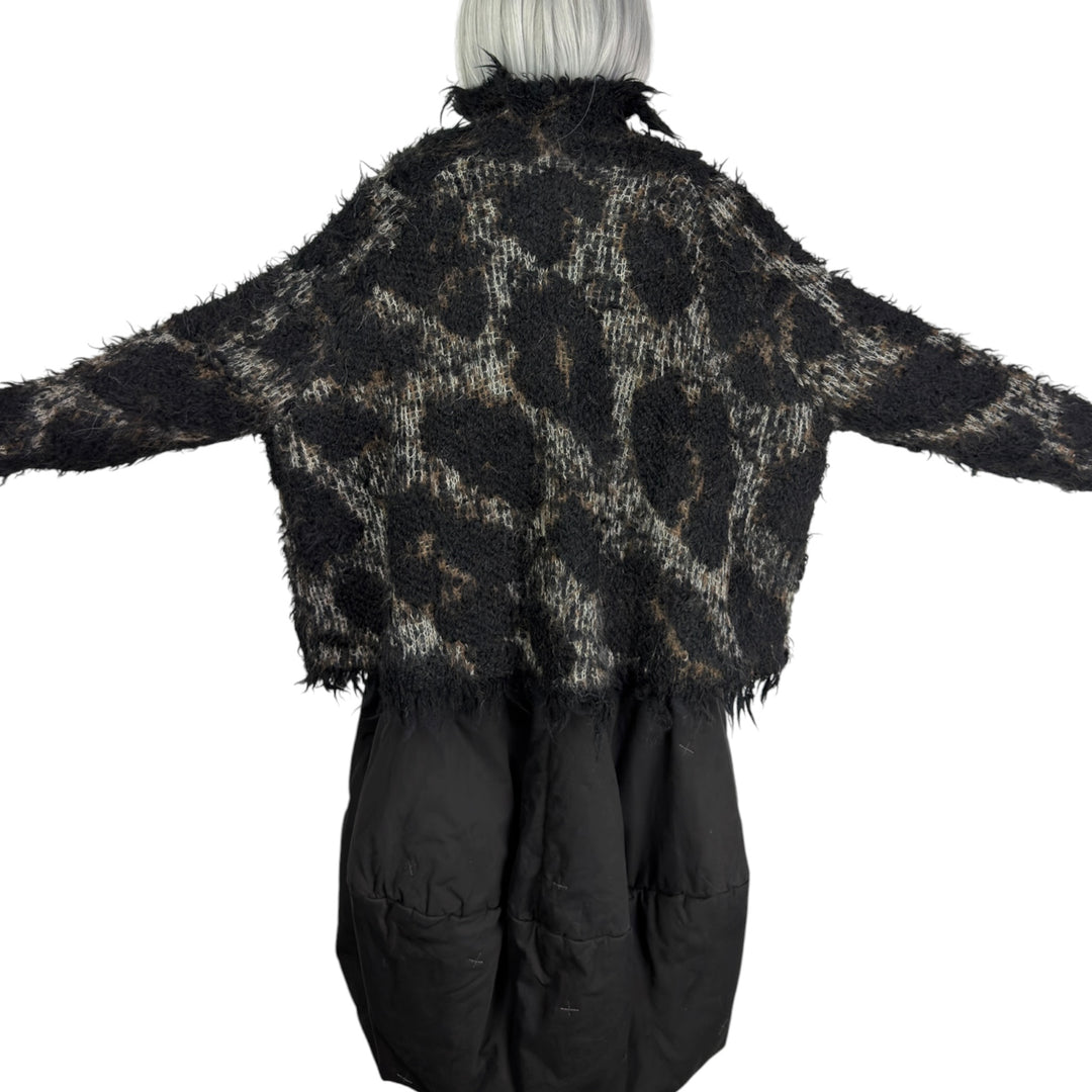 LEOPARD KNIT CROP SWEATER