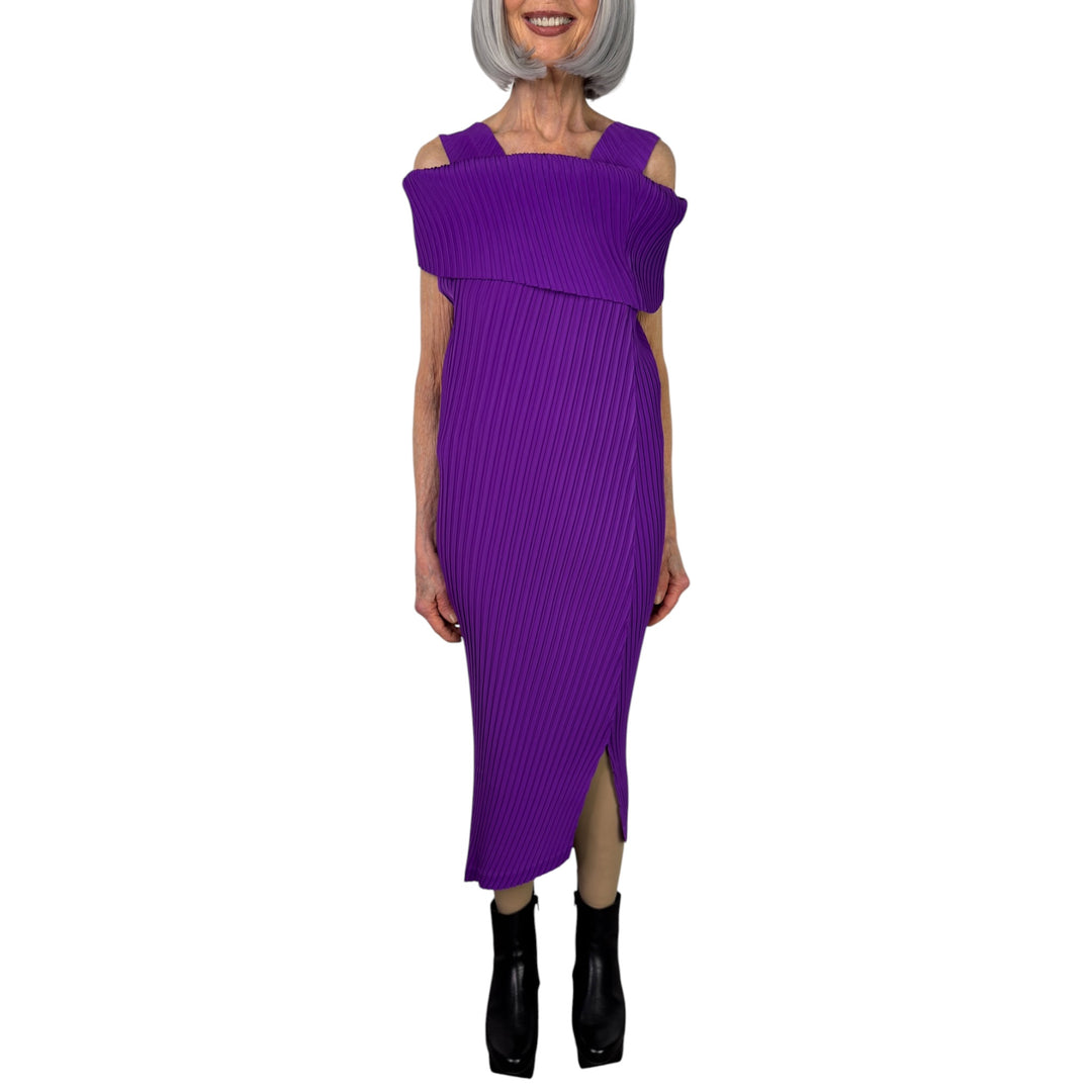 TUBULAR PLEATS DRESS