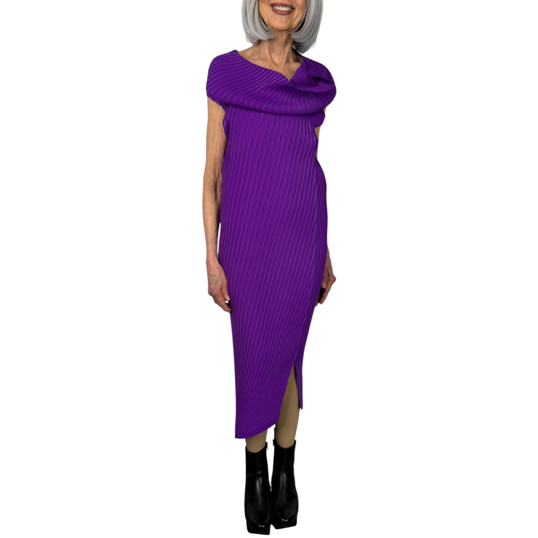 TUBULAR PLEATS DRESS