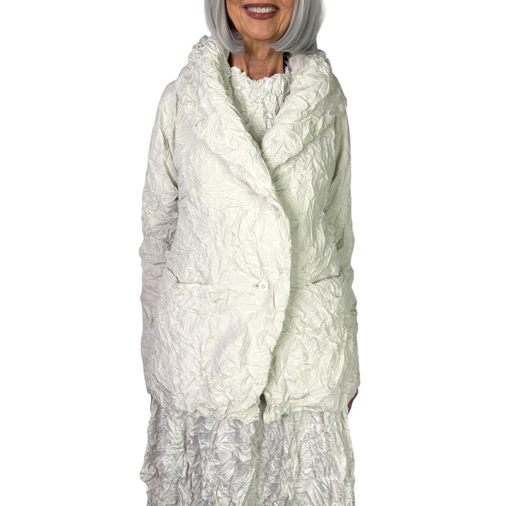 PADDED CRINKLE PLEAT JACKET W/HOOD