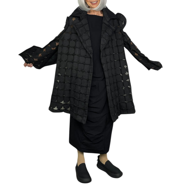 TEXTURED CIRCLES COAT