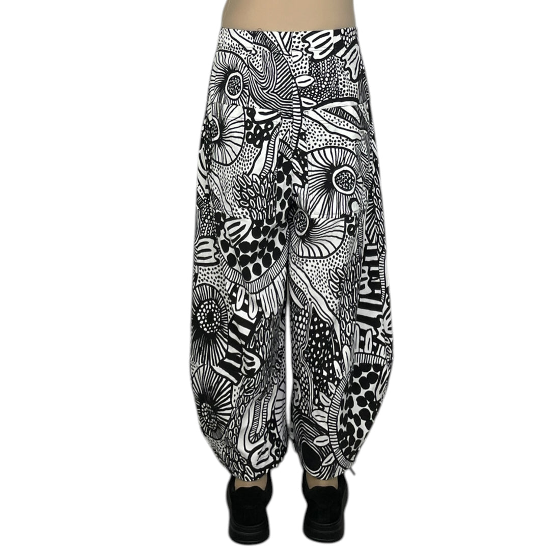 PRINT CURVED LEG LONG PANT