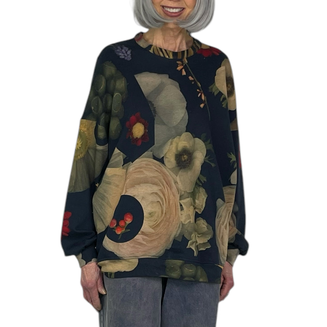 FLORAL PRINT SWEATSHIRT