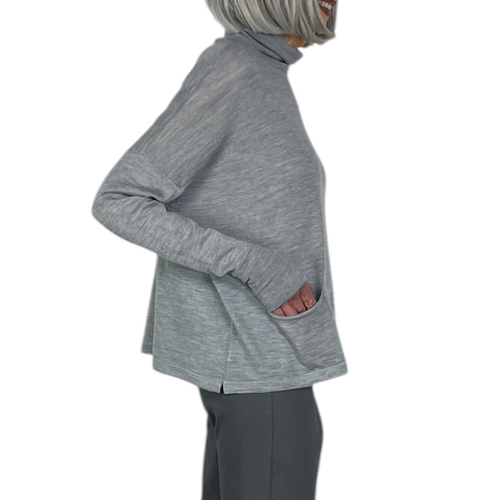FINE GAUGE TURTLENECK