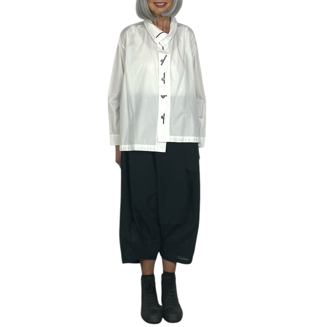EMBROIDERED BUTTON HOLE SHIRT