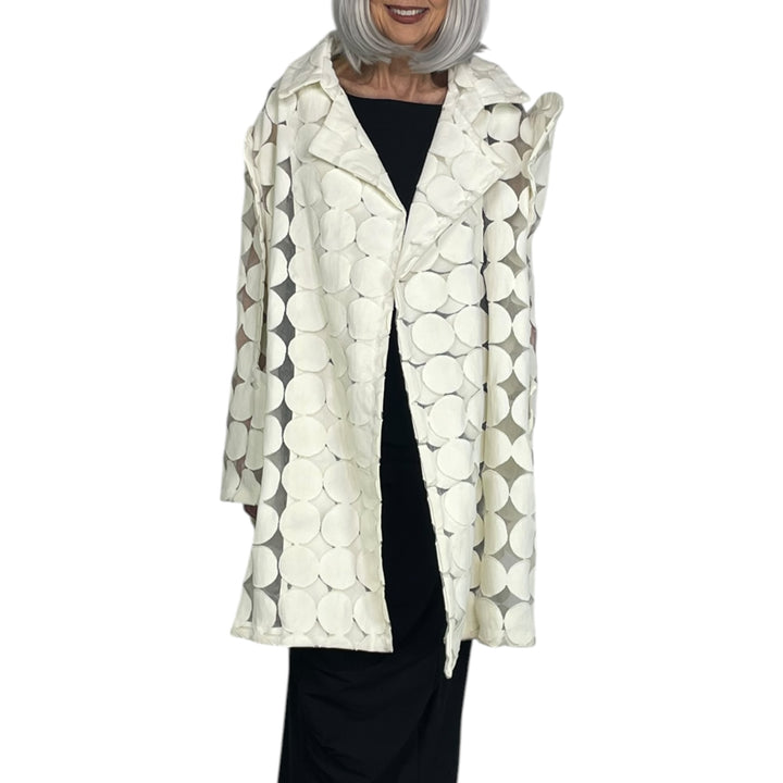 TEXTURED CIRCLES COAT