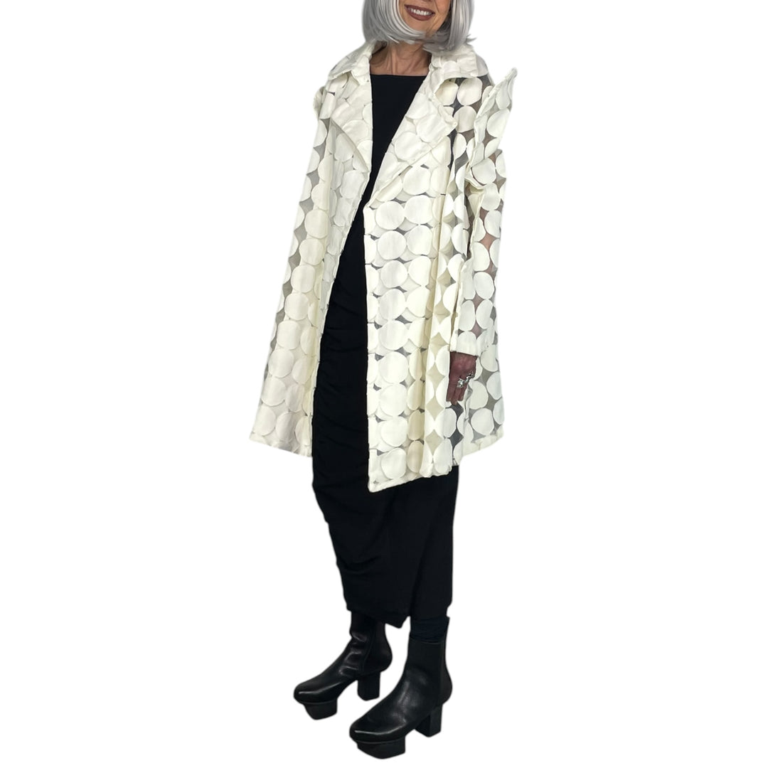 TEXTURED CIRCLES COAT