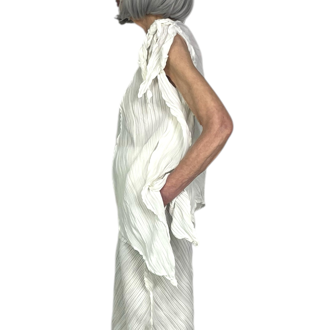 WRINKLED & TWISTED TOP