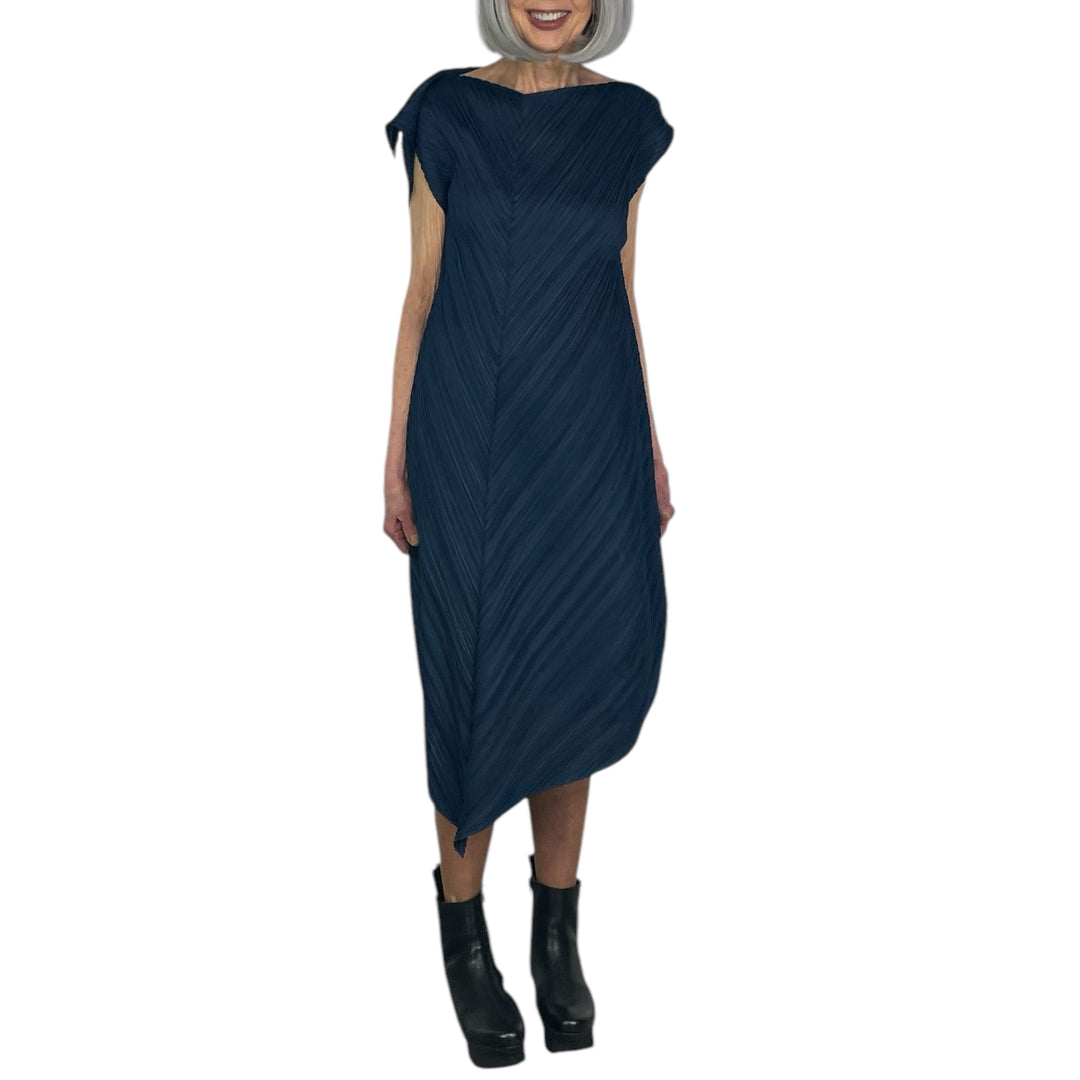 FLARE DRESS