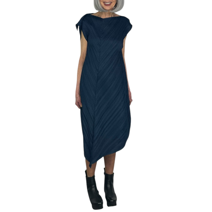 FLARE DRESS
