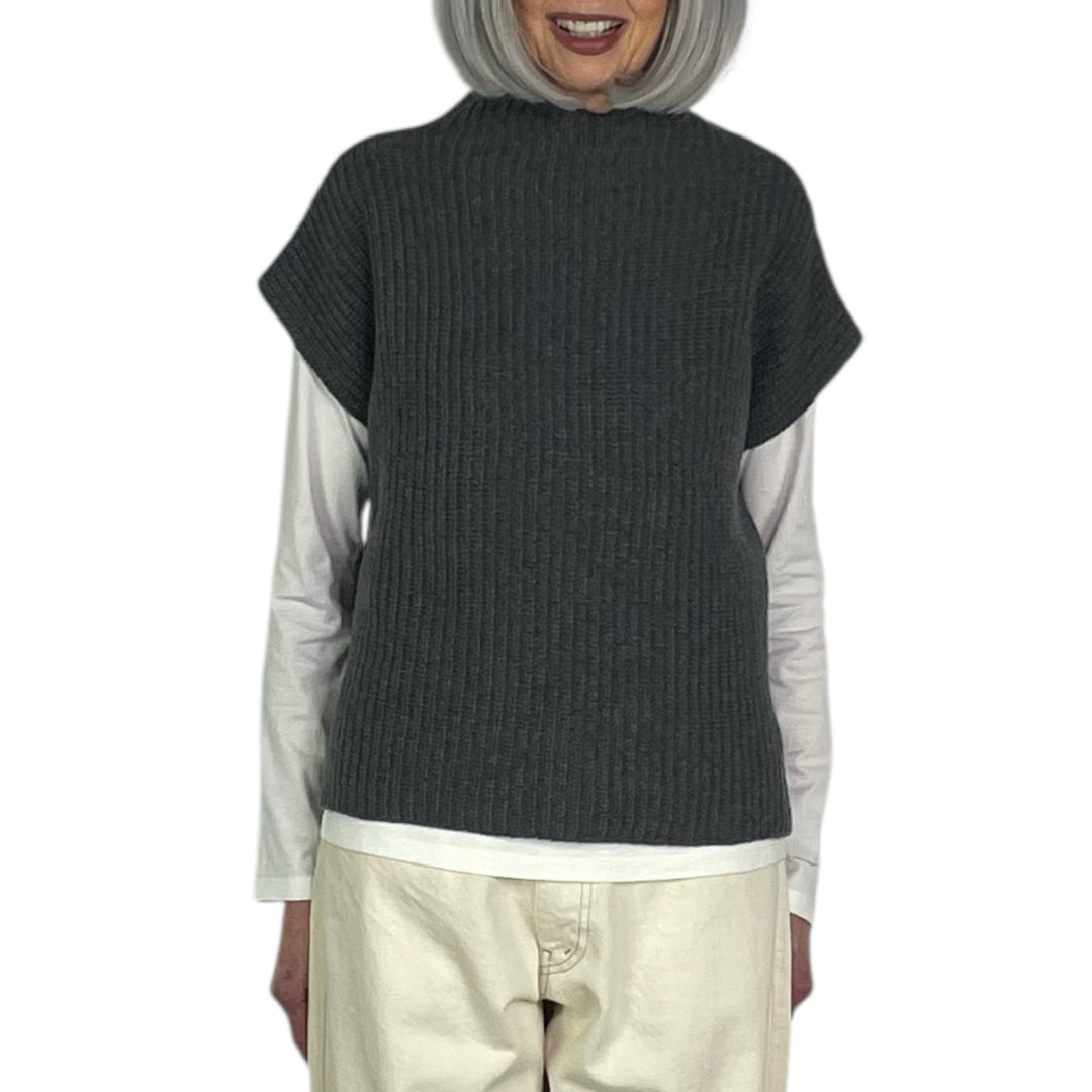 RIBBED BOXY SWEATER