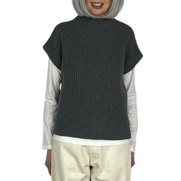 RIBBED BOXY SWEATER