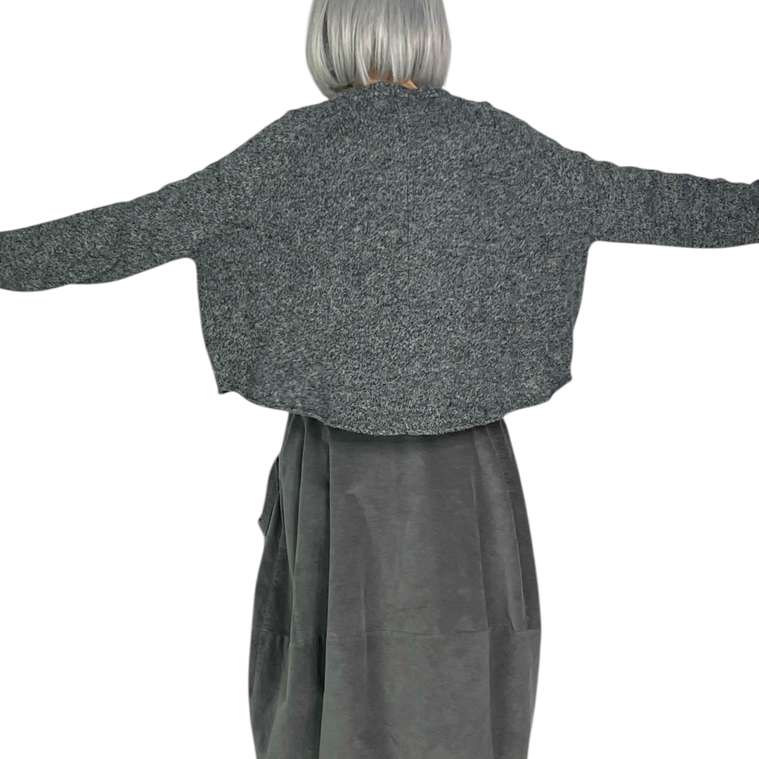 CROPPED CARDIGAN SWEATER