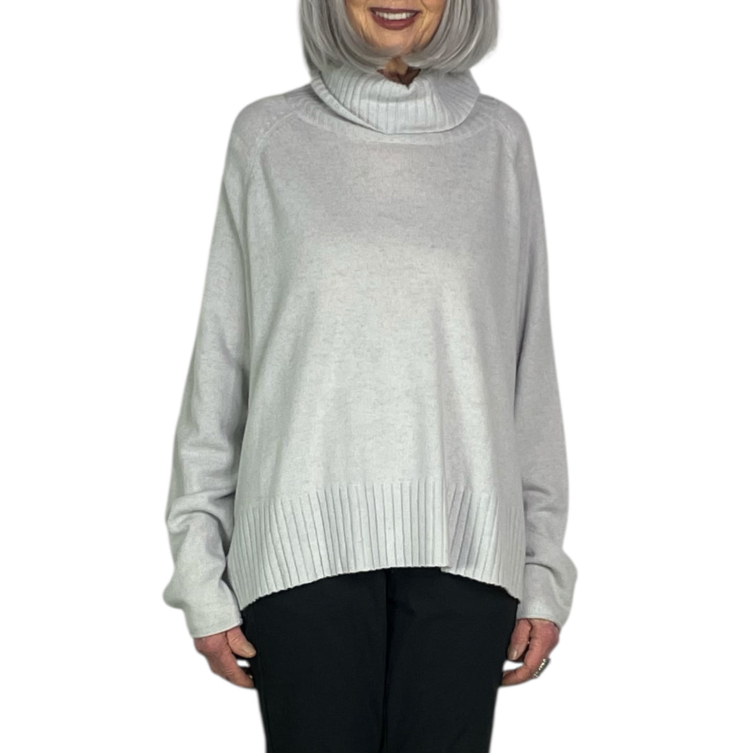 RELAXED TURTLENECK SWEATER