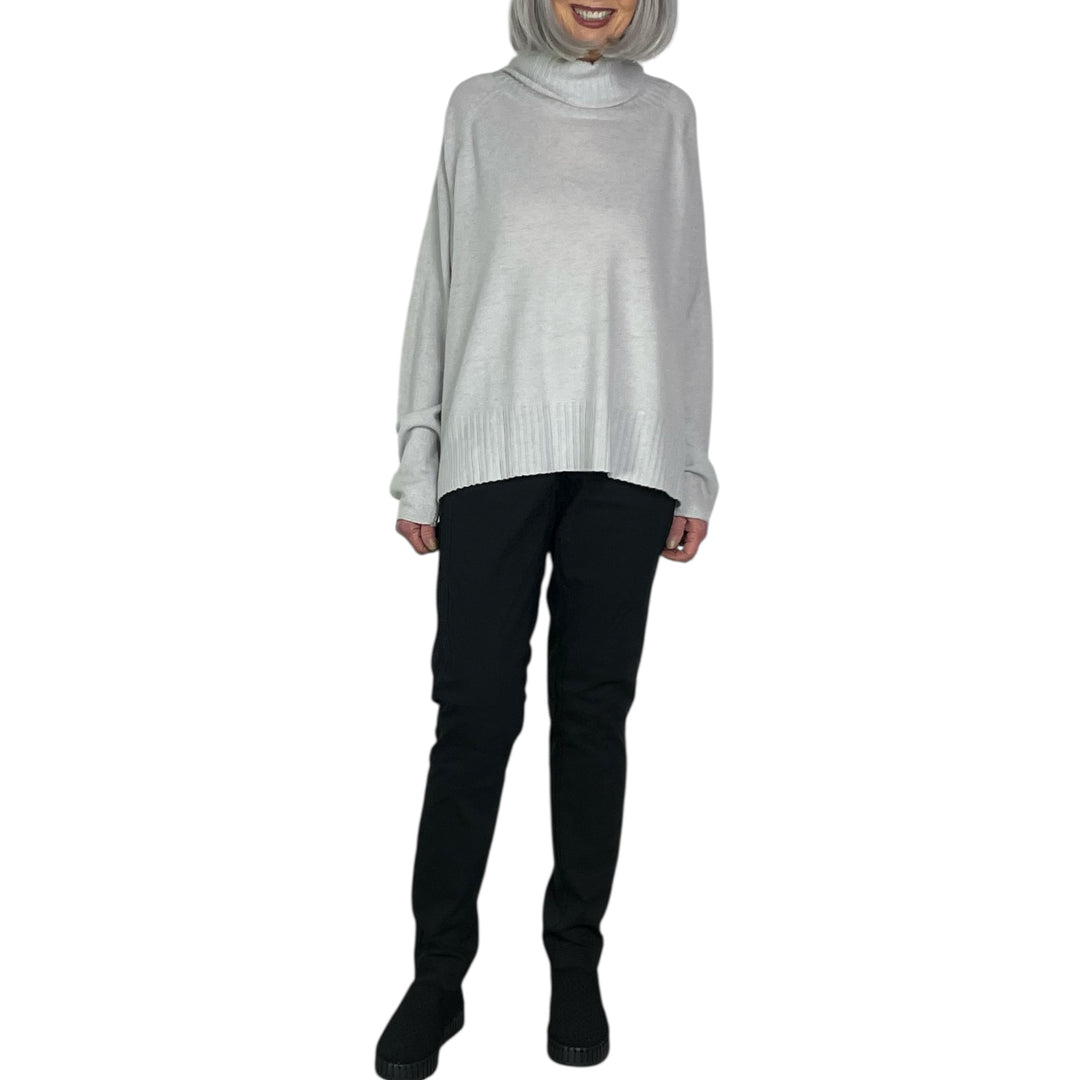 RELAXED TURTLENECK SWEATER