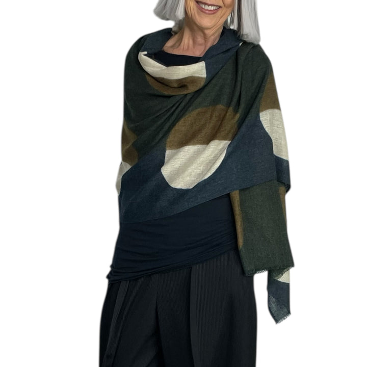 PARADE SHADED DISC MERINO SCARF