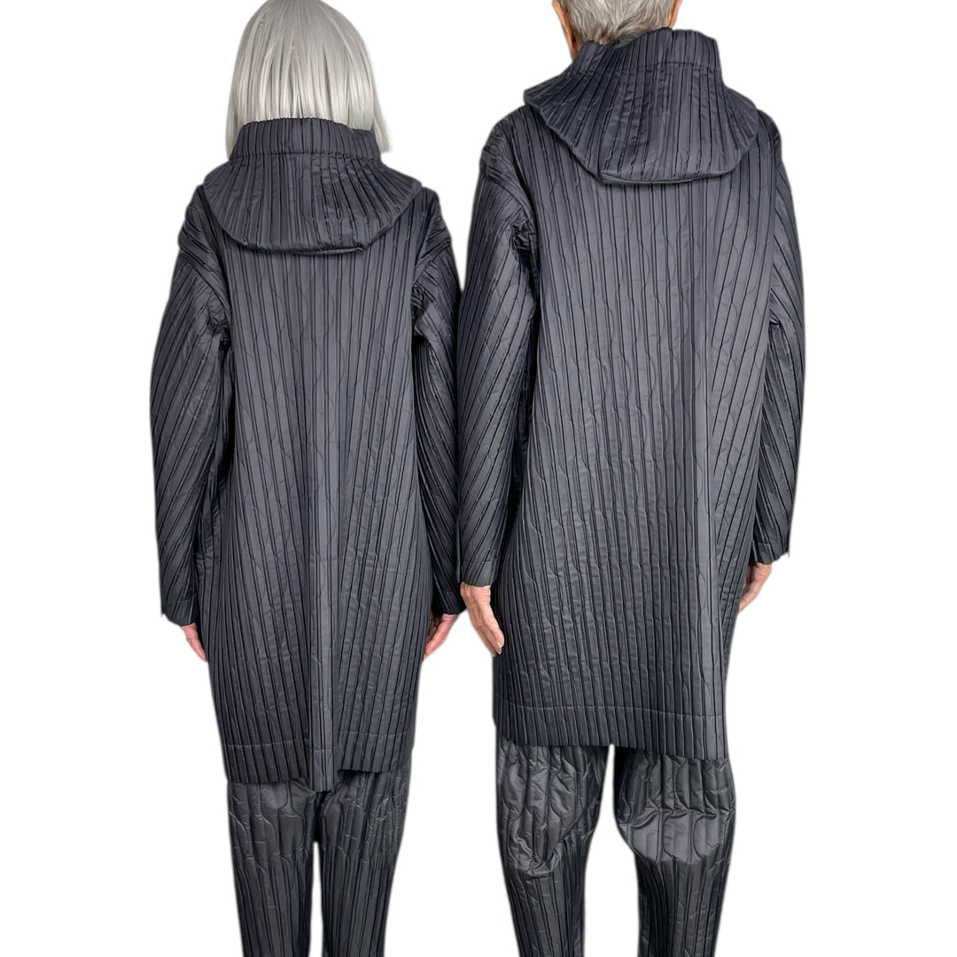 PADDED PLEATS COAT