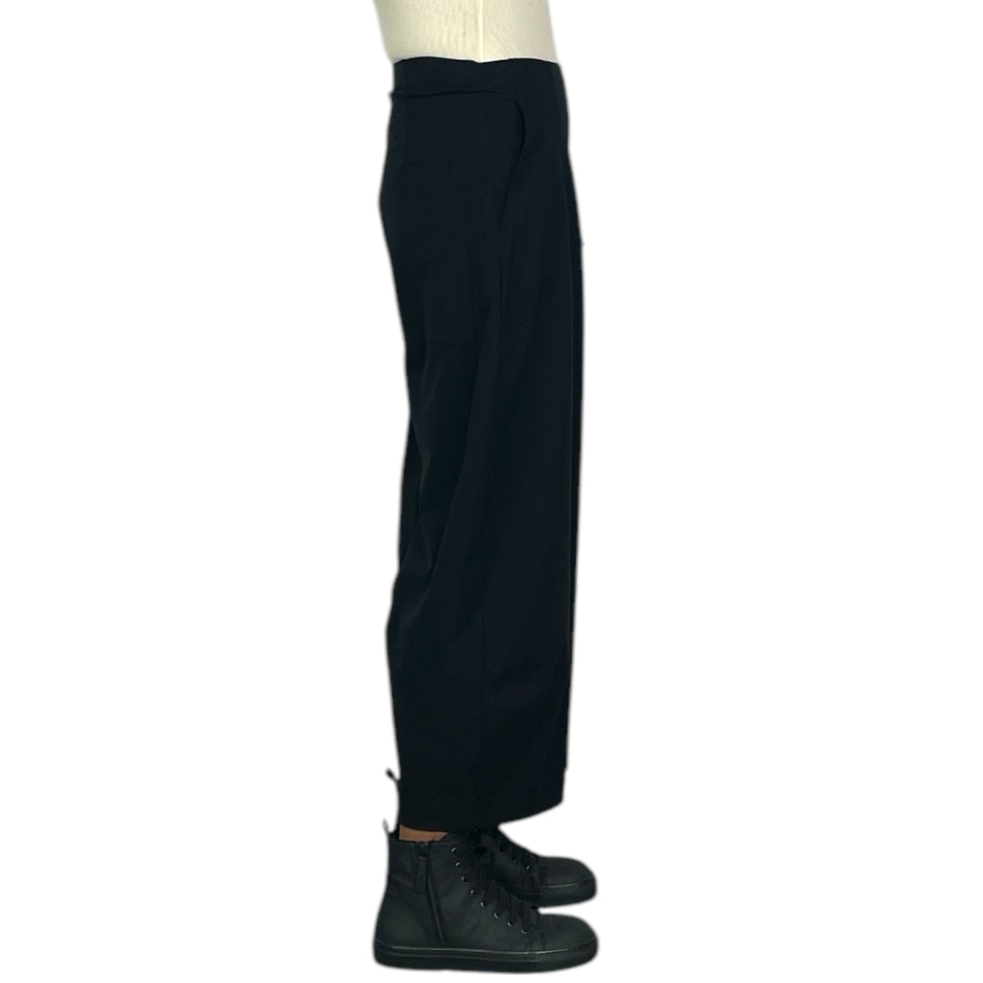 CURVED LEG PANT W/CARGO POCKETS