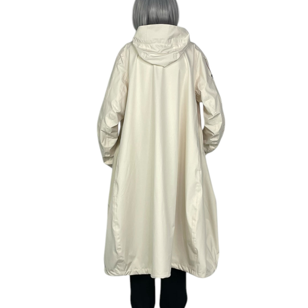 HOODED WATERPROOF COAT