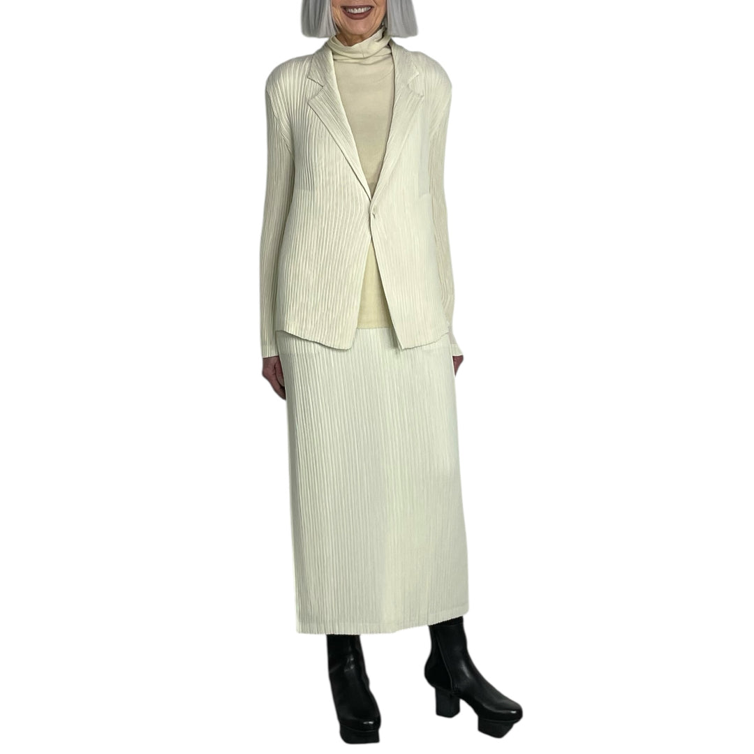 HATCHING PLEATS JACKET