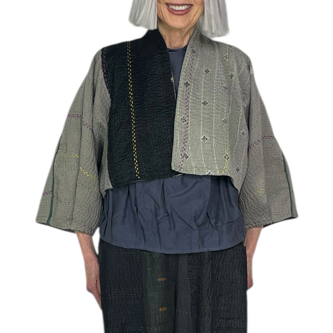 JEWEL WOVEN PATCH PUFF SLEEVE SHRUG