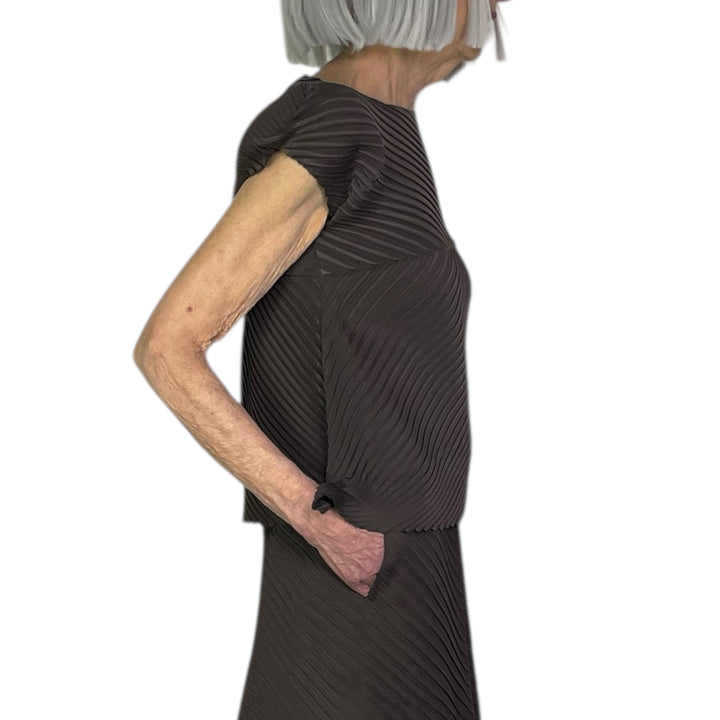 PLASTER PLEATS SOLID TOP